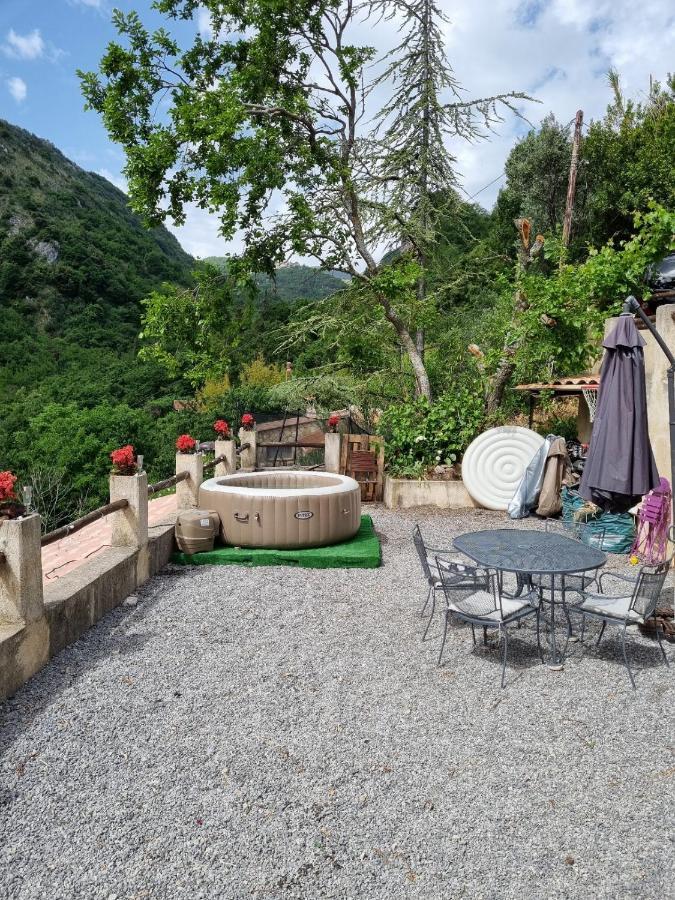 Appartement 3 Pieces Dans Maison Individuelle Entre Mer Et Montagnes Bouyon Zewnętrze zdjęcie