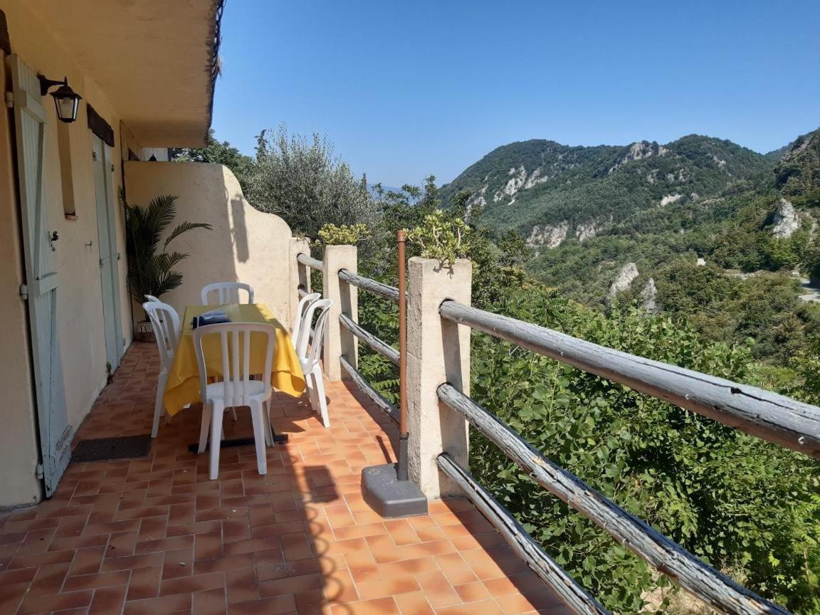 Appartement 3 Pieces Dans Maison Individuelle Entre Mer Et Montagnes Bouyon Zewnętrze zdjęcie
